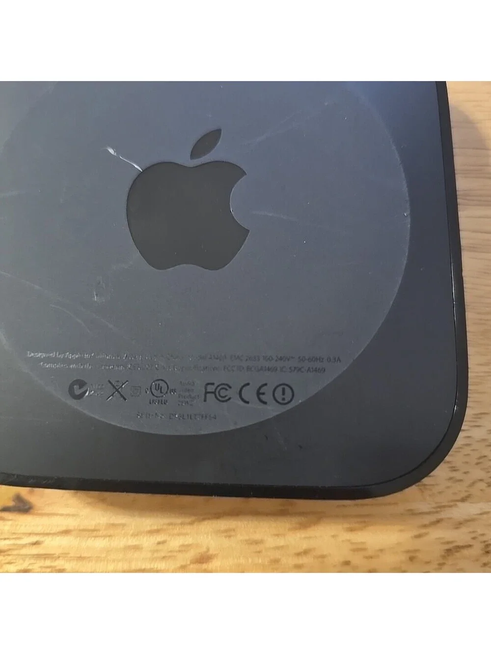 Apple TV (3rd Generation) 8GB Digital HD Media Streamer - Black
